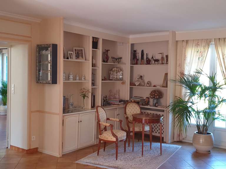 Maison Vézilly - 8 chambres - 454m²