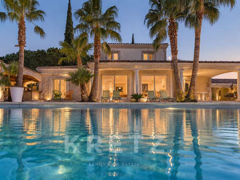 House Vias - 5 bedrooms - 440m²