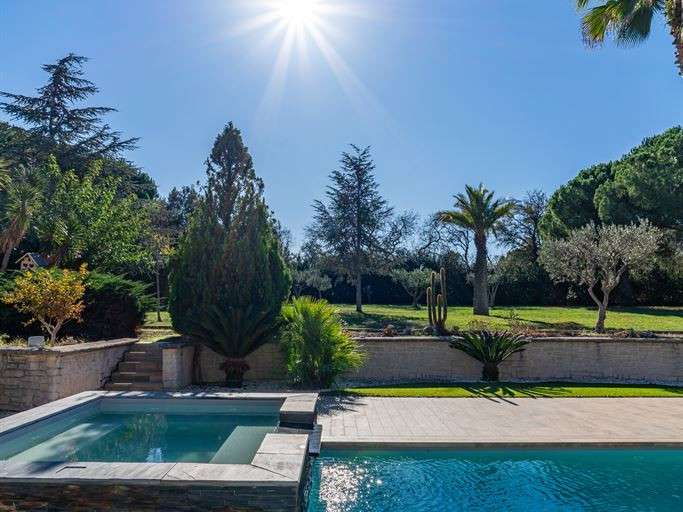 Maison Vias - 5 chambres - 440m²