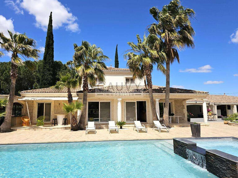 Property Vias - 5 bedrooms
