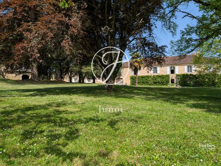 Château Vic-Fezensac - 503m²