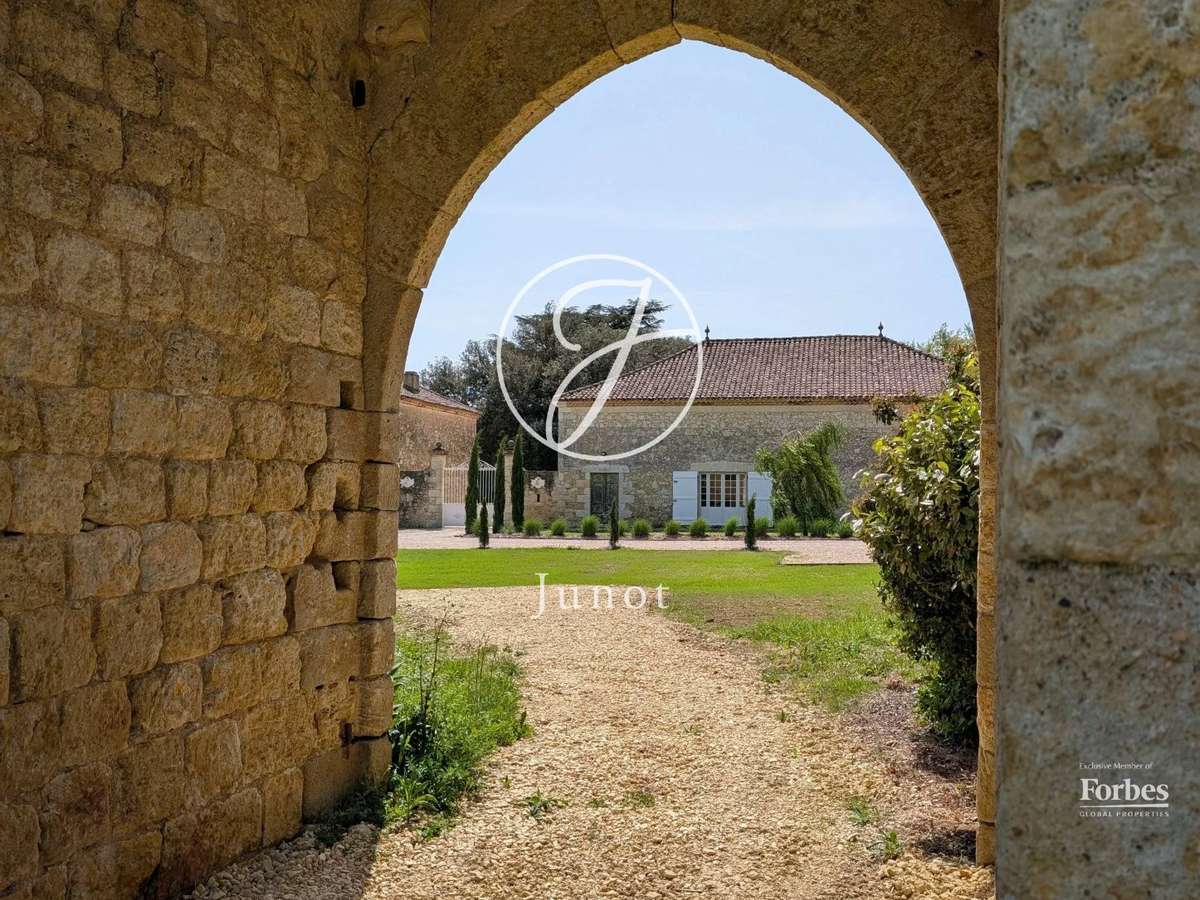 Château Vic-Fezensac