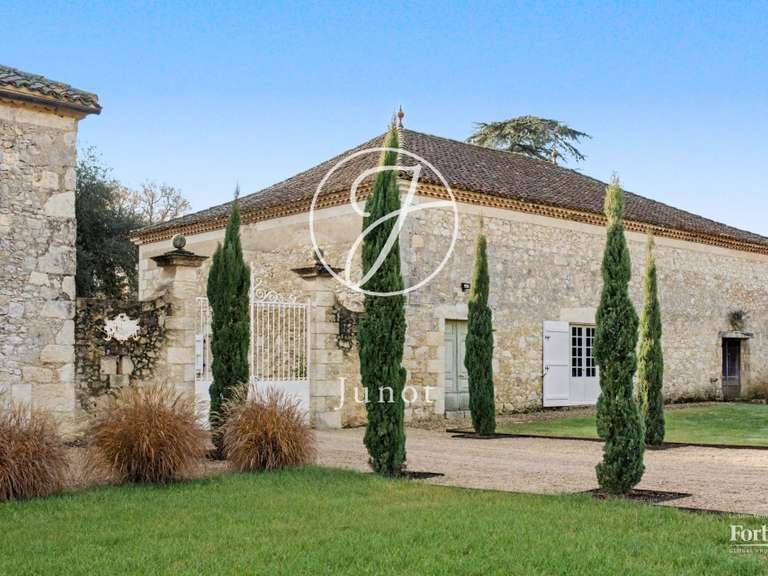 Château Vic-Fezensac - 503m²