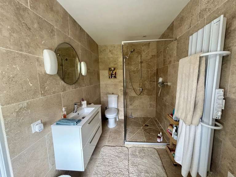 Maison Vic-Fezensac - 4 chambres - 325m²