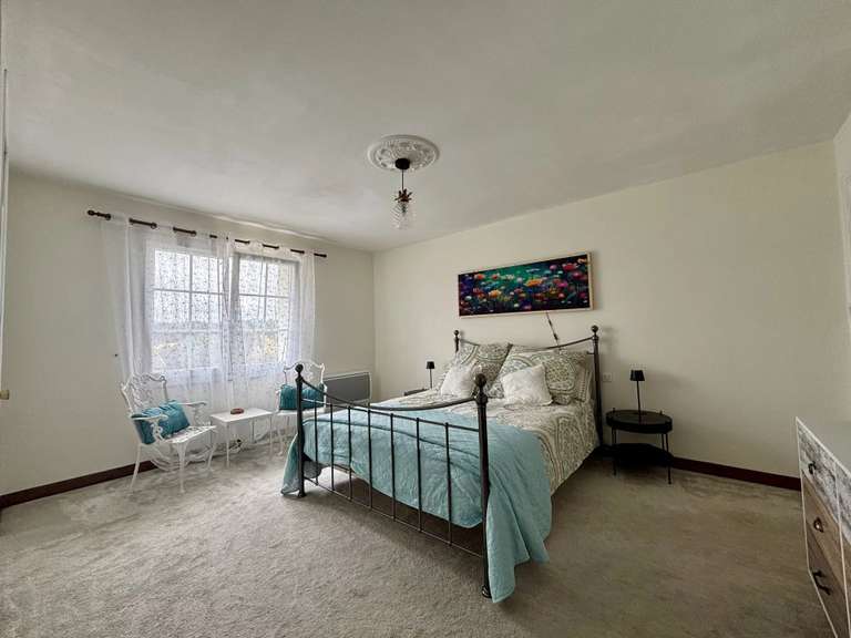 Maison Vic-Fezensac - 4 chambres - 325m²