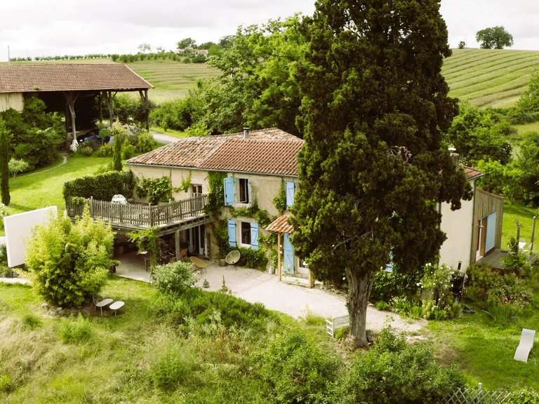 Maison Vic-Fezensac - 4 chambres - 417m²