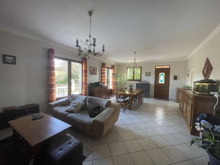 Maison Vic-Fezensac - 461m²