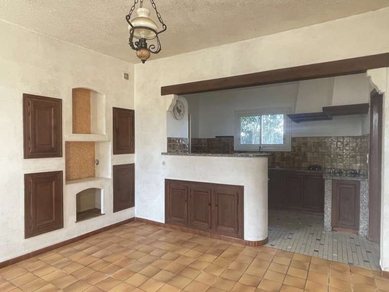 Maison Vic-Fezensac - 461m²