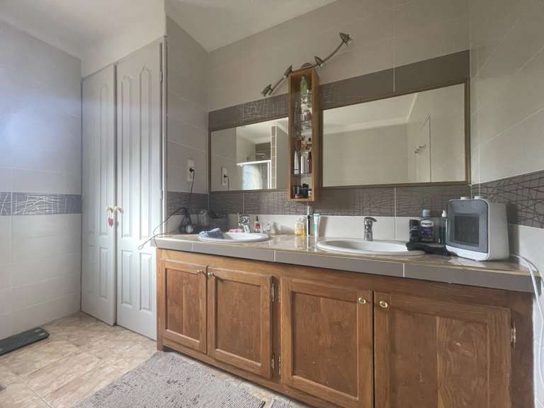 Maison Vic-Fezensac - 461m²