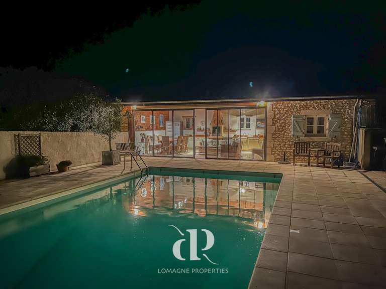 Maison Vic-Fezensac - 4 chambres - 330m²