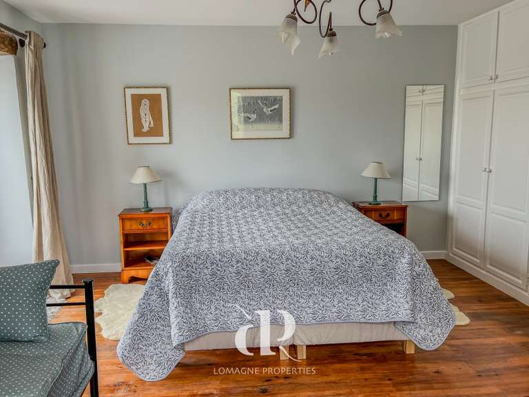 Maison Vic-Fezensac - 4 chambres - 330m²
