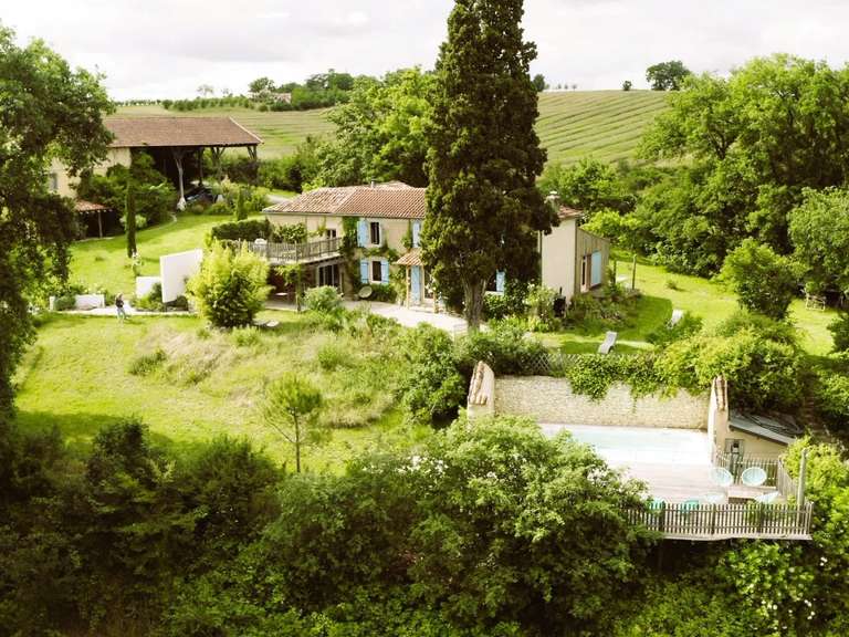 Maison Vic-Fezensac - 4 chambres - 417m²