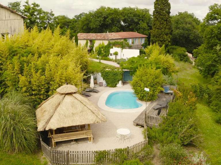 Maison Vic-Fezensac - 4 chambres - 417m²