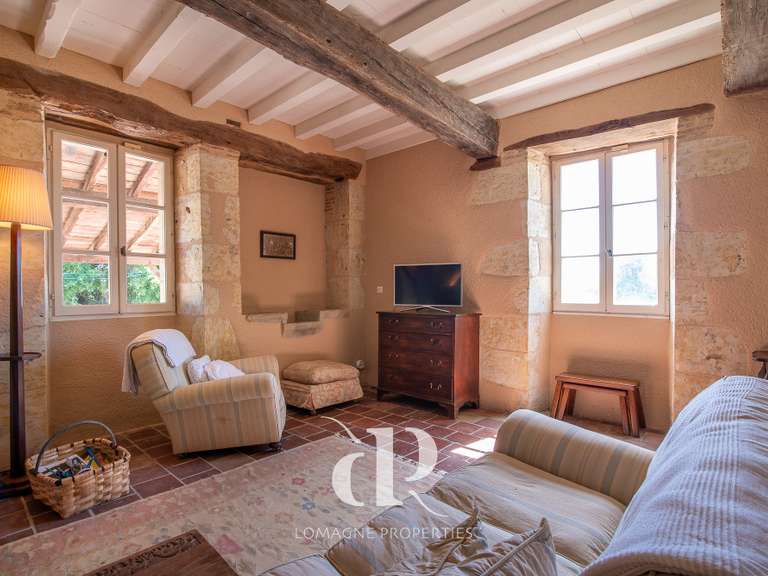 Maison Vic-Fezensac - 5 chambres - 360m²
