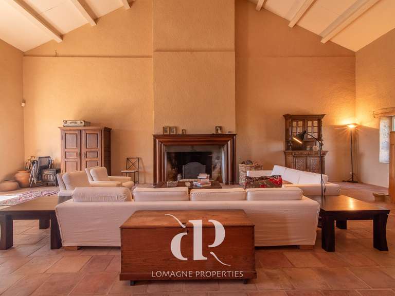Maison Vic-Fezensac - 5 chambres - 360m²