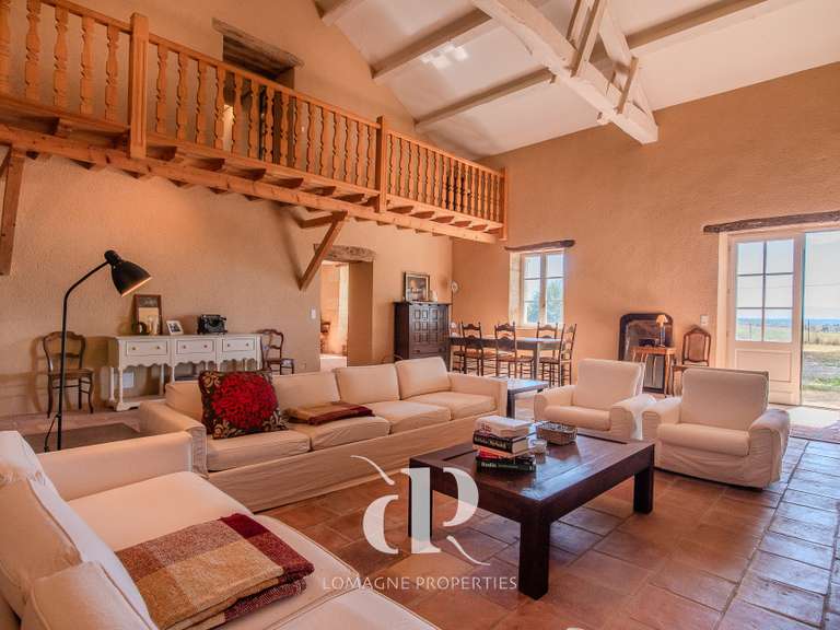 Maison Vic-Fezensac - 5 chambres - 360m²