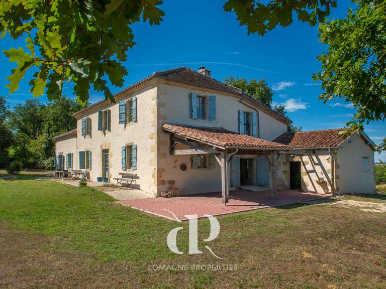 Maison Vic-Fezensac - 5 chambres - 360m²