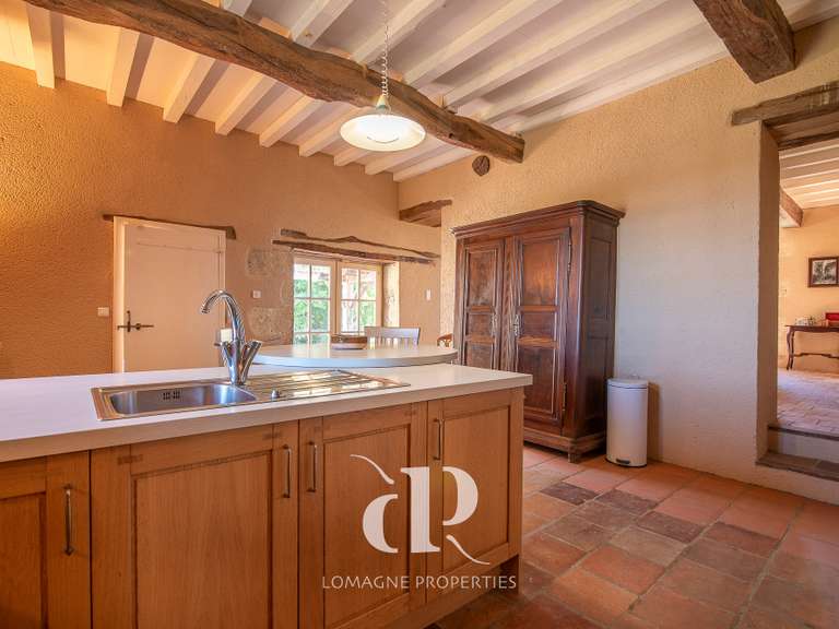 Maison Vic-Fezensac - 5 chambres - 360m²