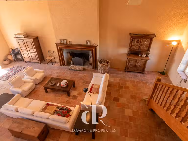 Maison Vic-Fezensac - 5 chambres - 360m²