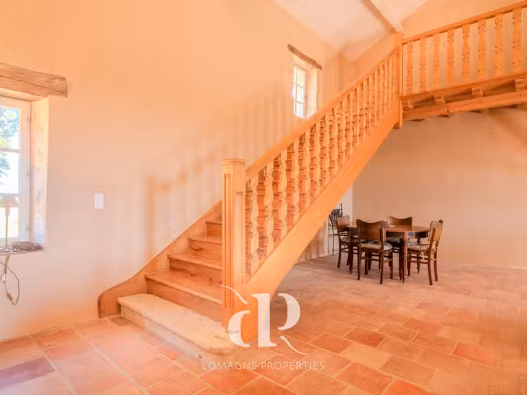 Maison Vic-Fezensac - 5 chambres - 360m²