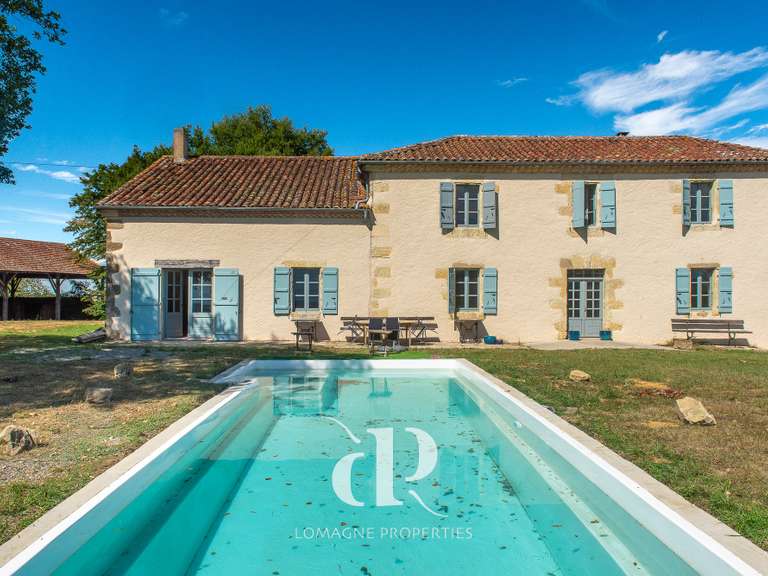 Maison Vic-Fezensac - 5 chambres - 360m²