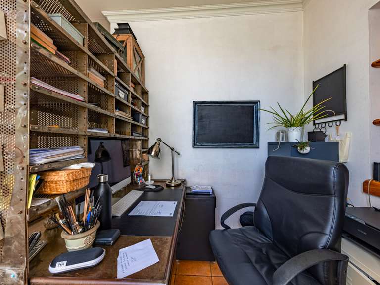 Maison Vic-le-Fesq - 4 chambres - 136m²