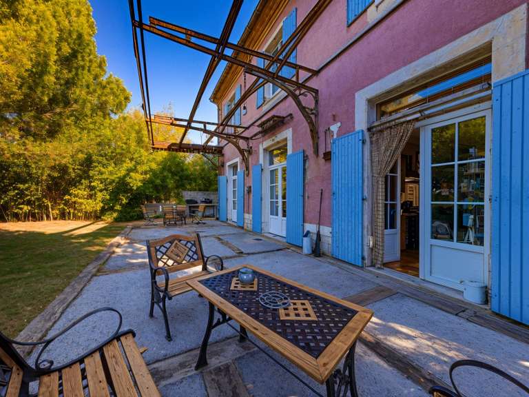 Maison Vic-le-Fesq - 4 chambres - 136m²