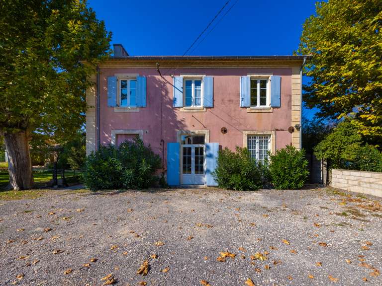 Maison Vic-le-Fesq - 4 chambres - 136m²