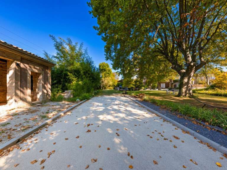 Maison Vic-le-Fesq - 4 chambres - 136m²