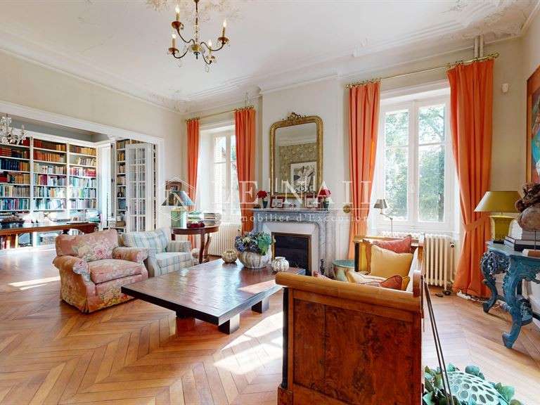 Château Vichy - 7 chambres - 320m²