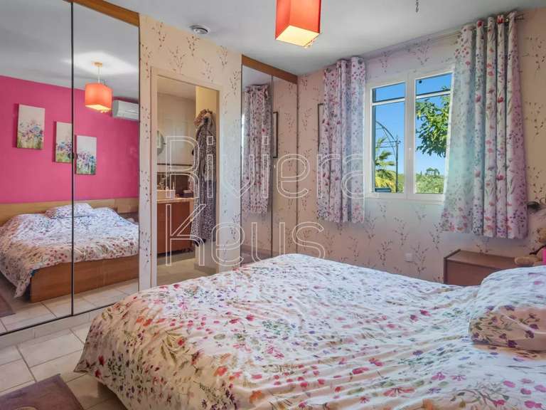 Maison Vidauban - 4 chambres - 141m²