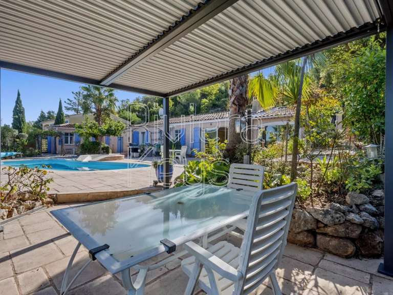 Maison Vidauban - 4 chambres - 141m²