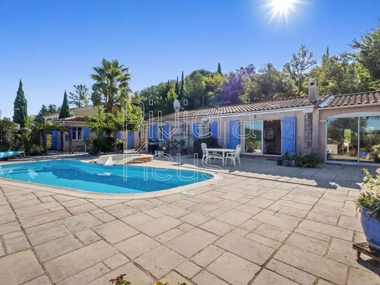 Maison Vidauban - 4 chambres - 141m²