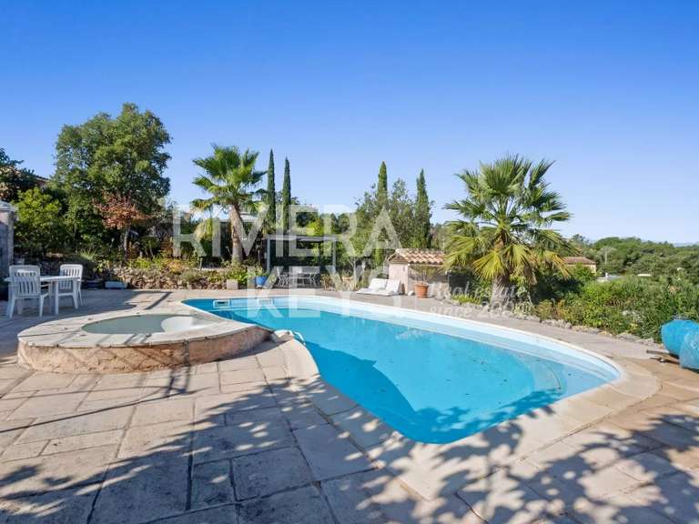 Maison Vidauban - 4 chambres - 141m²