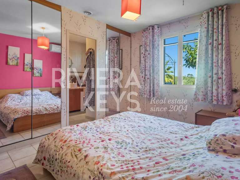 Maison Vidauban - 4 chambres - 141m²