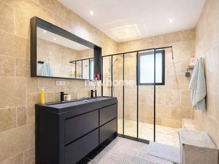 Maison Vidauban - 3 chambres - 165m²