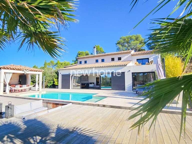 Maison Vidauban - 3 chambres - 165m²