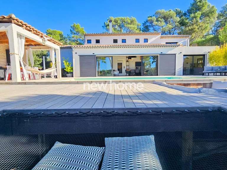 Maison Vidauban - 3 chambres - 165m²