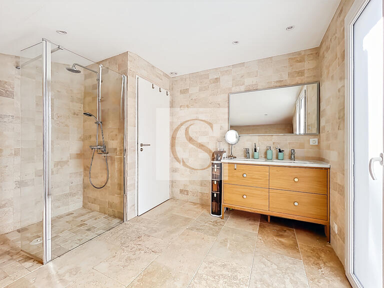 Villa Vidauban - 9 bedrooms - 247m²