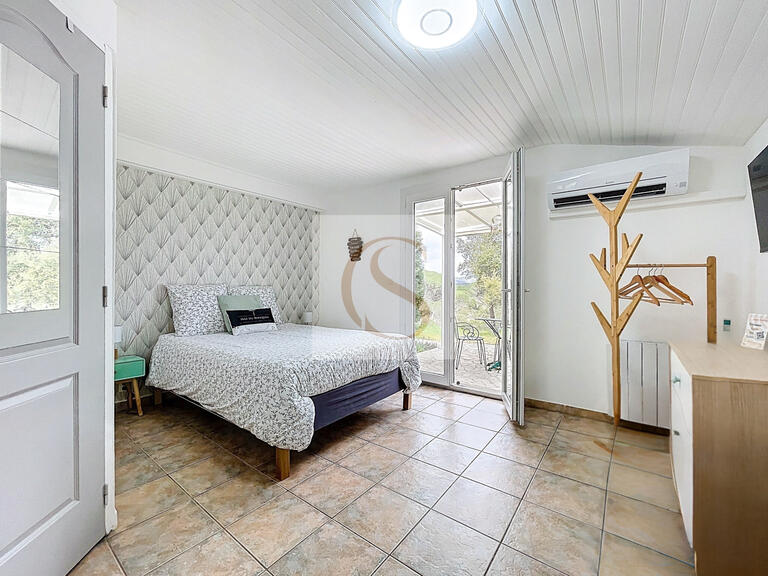 Villa Vidauban - 9 bedrooms - 247m²