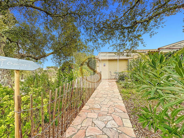 Villa Vidauban - 9 bedrooms - 247m²