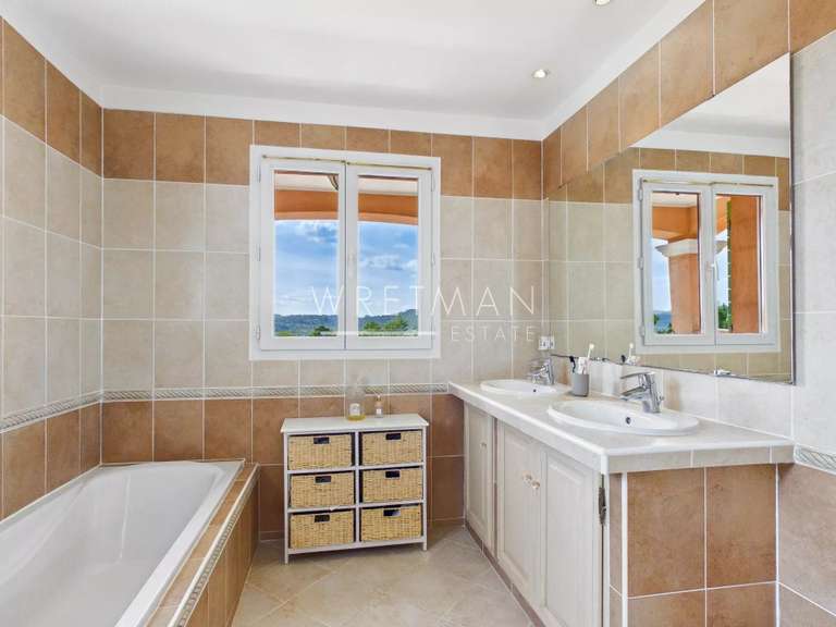 Villa Vidauban - 4 chambres - 214m²