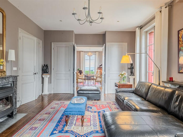 House Vienne - 7 bedrooms - 356m²