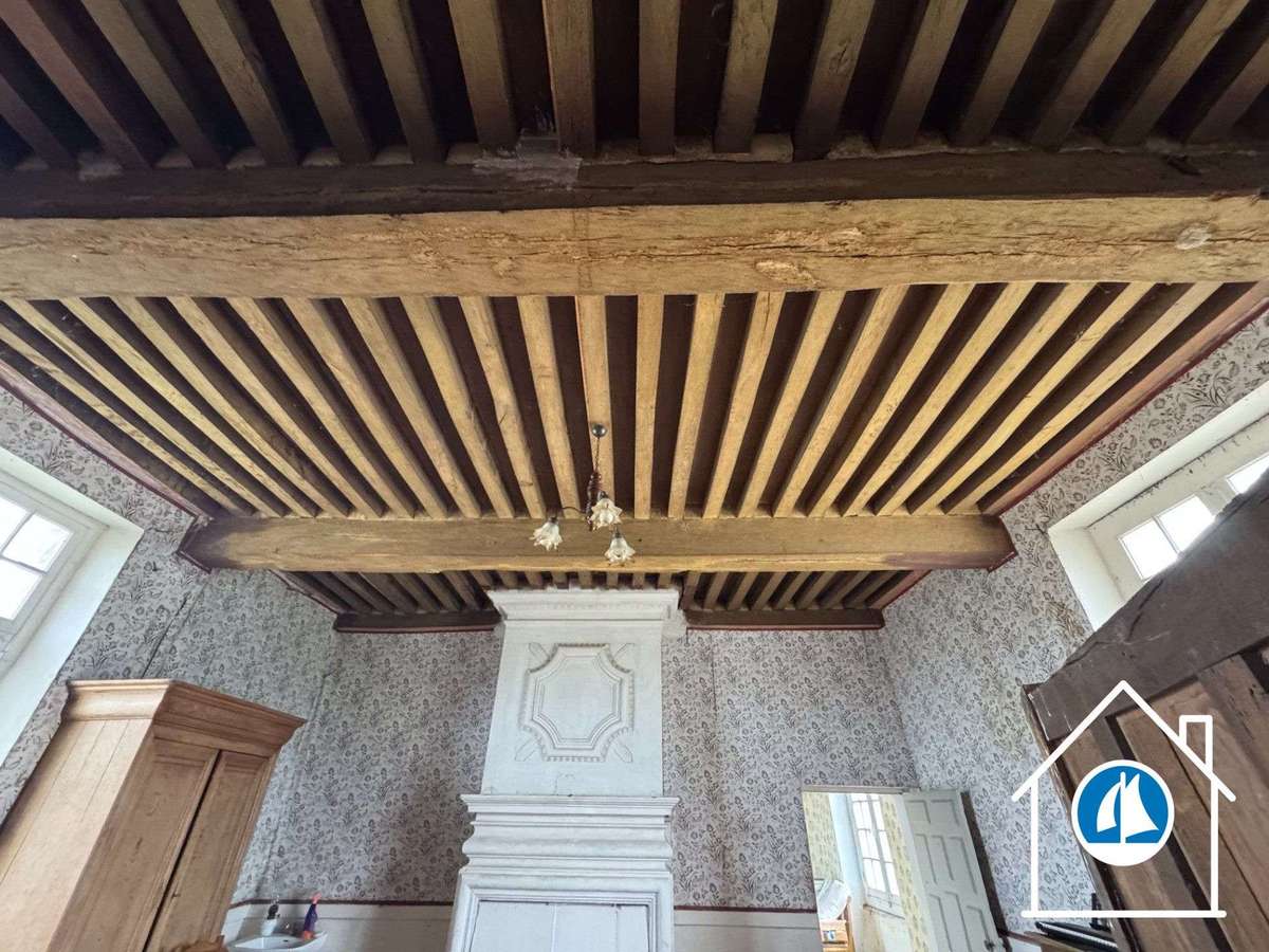 Castle Vienne-en-Bessin