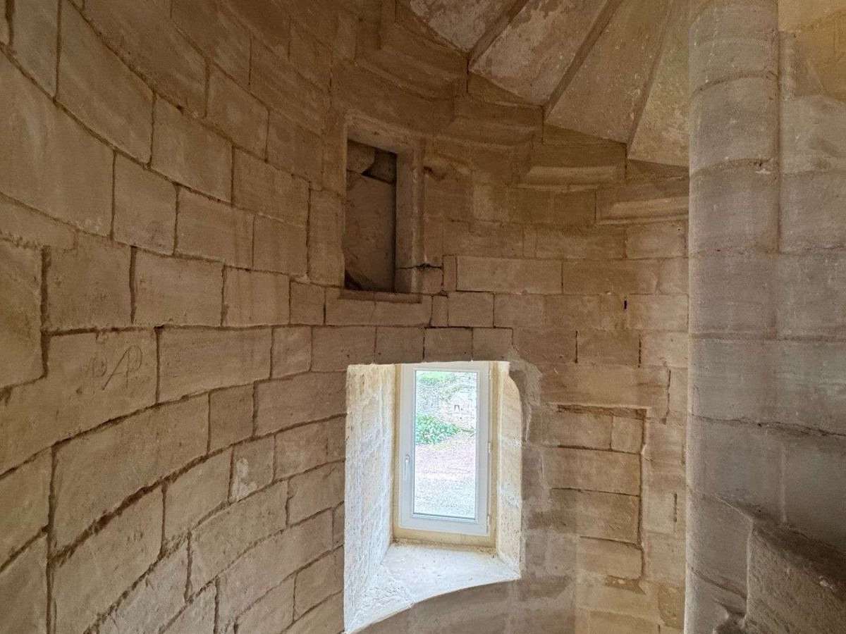 Castle Vienne-en-Bessin