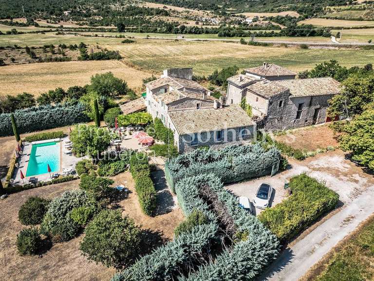 Maison Viens - 6 chambres - 458m²