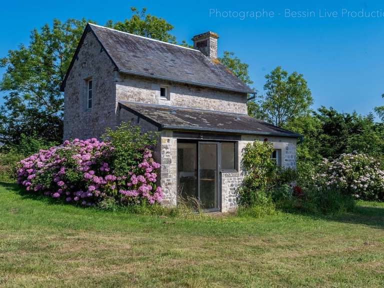 House Vierville-sur-Mer - 4 bedrooms - 351m²