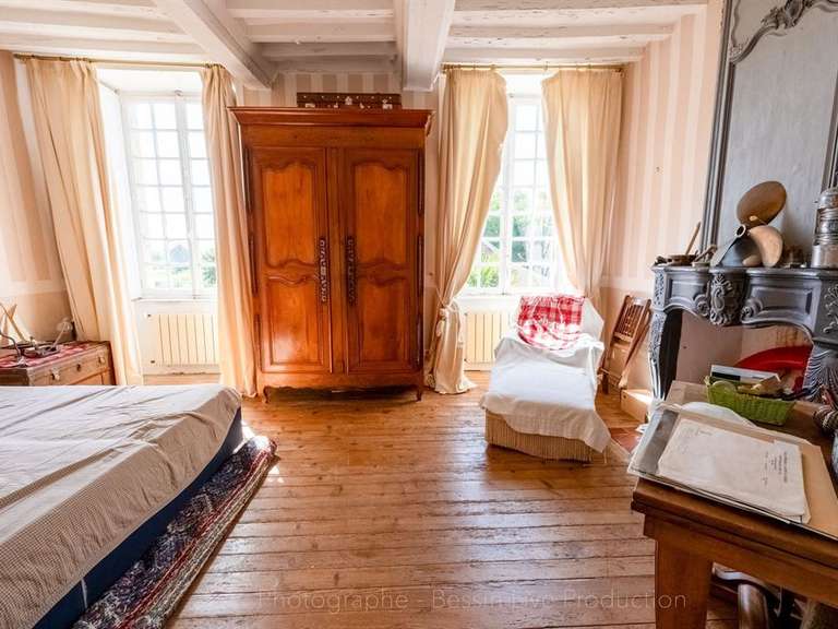 House Vierville-sur-Mer - 4 bedrooms - 351m²