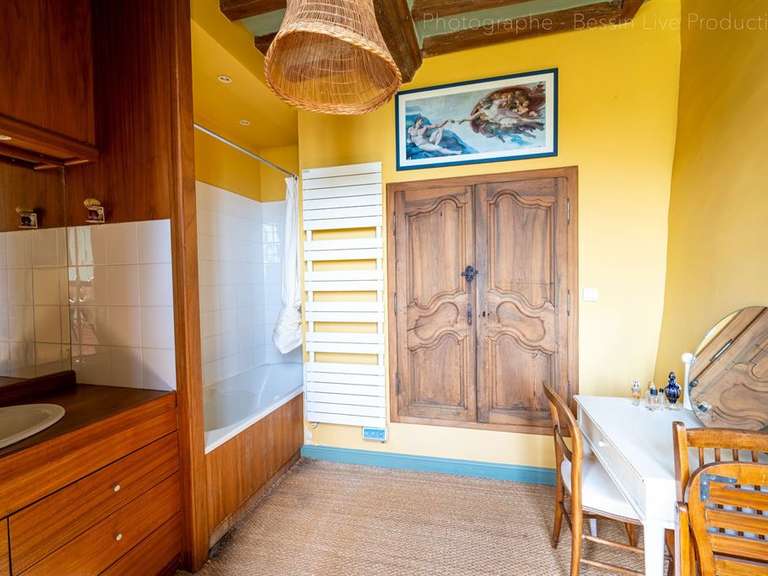 House Vierville-sur-Mer - 4 bedrooms - 351m²