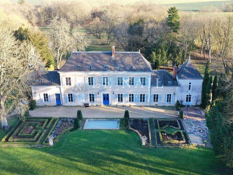 Château Vierzon - 7 chambres - 575m²